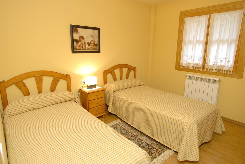 Apartamentos El Rincon De Benas ベナスケ 部屋 写真